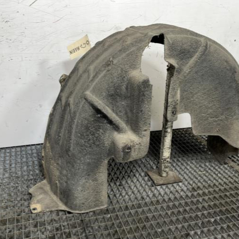 Pare boue arriere gauche VOLKSWAGEN POLO 6 Photo n°3