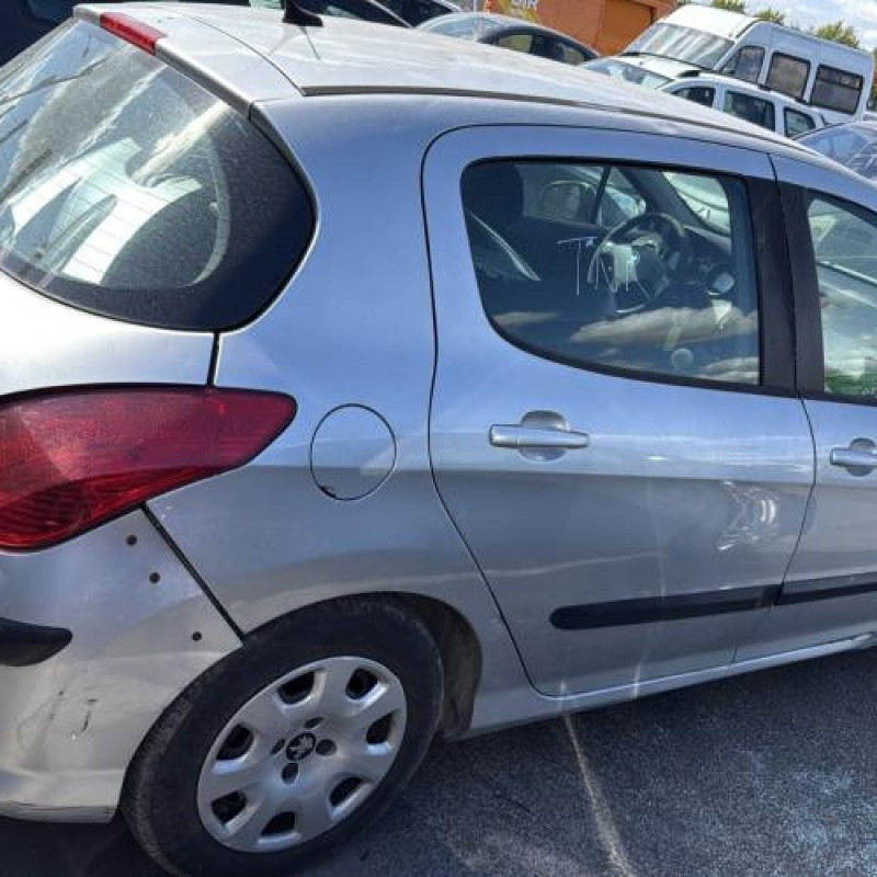 Pare boue avant droit PEUGEOT 308 1 Photo n°11