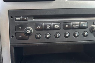 Pare boue avant droit PEUGEOT 307