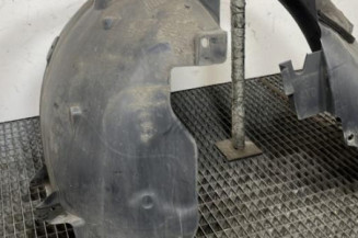 Pare boue avant droit PEUGEOT 5008 1