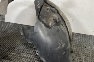 Pare boue avant droit PEUGEOT 5008 1