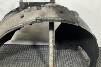 Pare boue avant droit PEUGEOT 5008 1