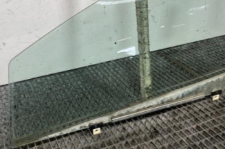 Vitre avant gauche TOYOTA AVENSIS 3