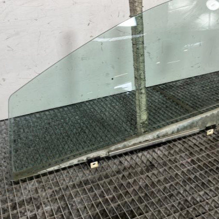 Vitre avant gauche TOYOTA AVENSIS 3