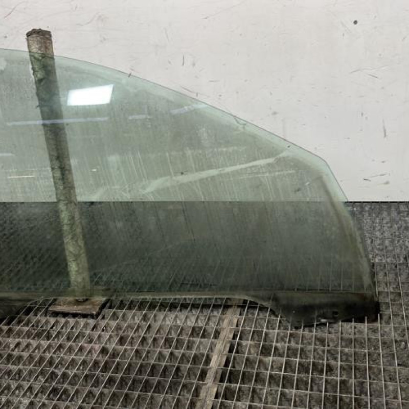 Vitre avant droit PEUGEOT 206+ Photo n°2