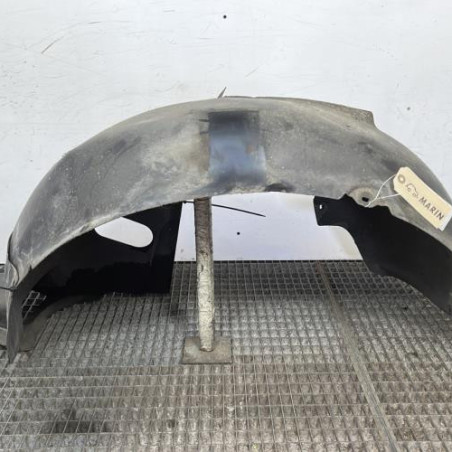Pare boue avant gauche VOLKSWAGEN PASSAT 5 Photo n°1