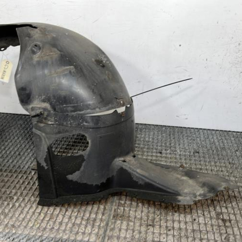 Pare boue avant gauche VOLKSWAGEN PASSAT 5 Photo n°4