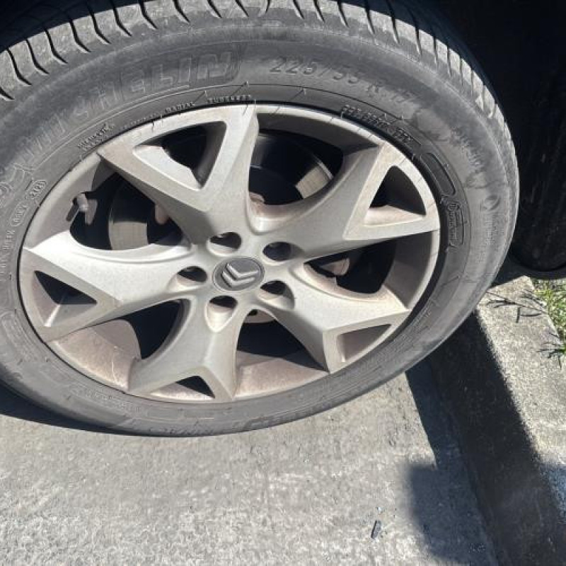 Pare boue avant gauche CITROEN C5 2 Photo n°19