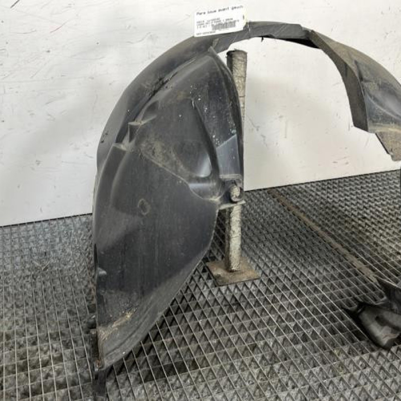 Pare boue avant gauche DACIA LOGAN MCV 2 Photo n°2