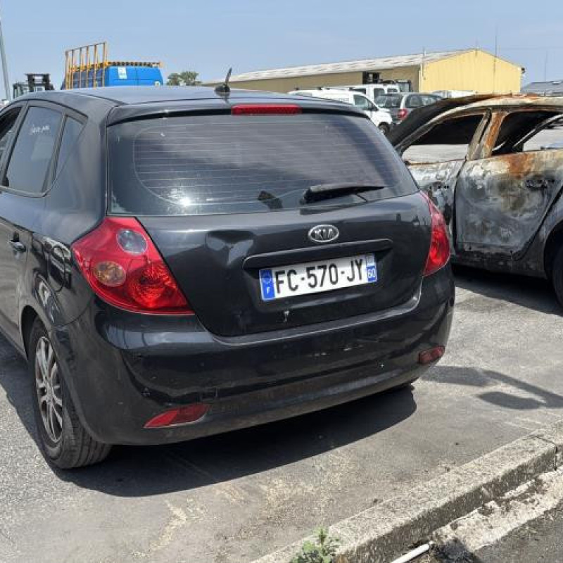 Plage arriere KIA CEE-D 1 Photo n°8