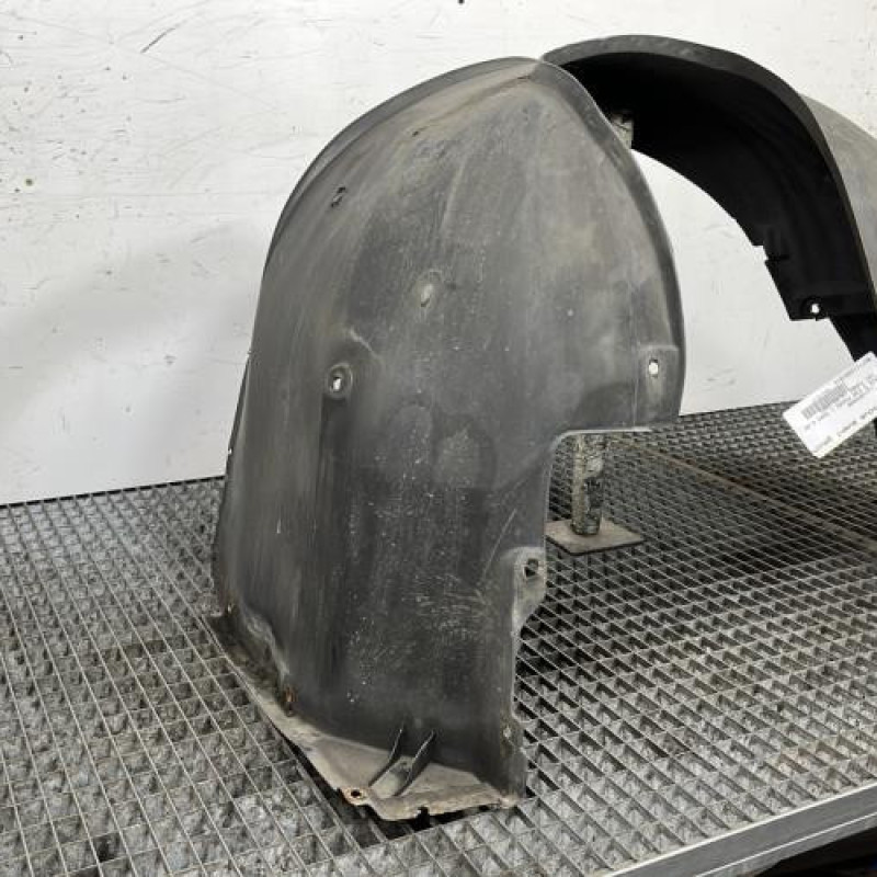 Pare boue avant gauche BMW SERIE 5 E39 Photo n°2