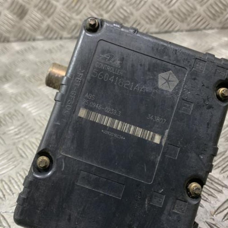 Bloc ABS (freins anti-blocage) JEEP GRAND CHEROKEE 1 Photo n°3