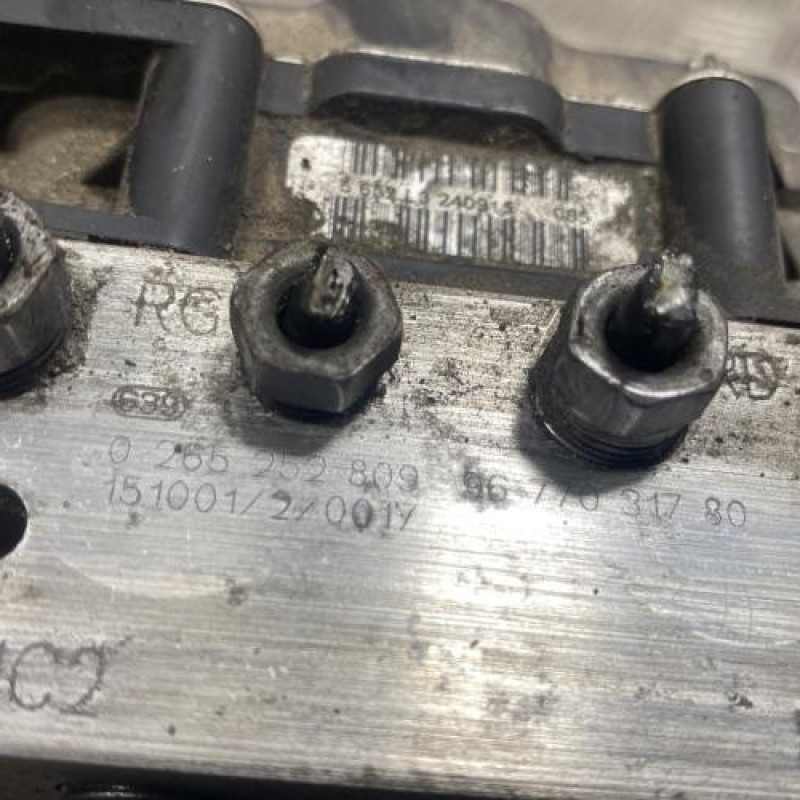 Bloc ABS (freins anti-blocage) PEUGEOT 508 1 Photo n°2