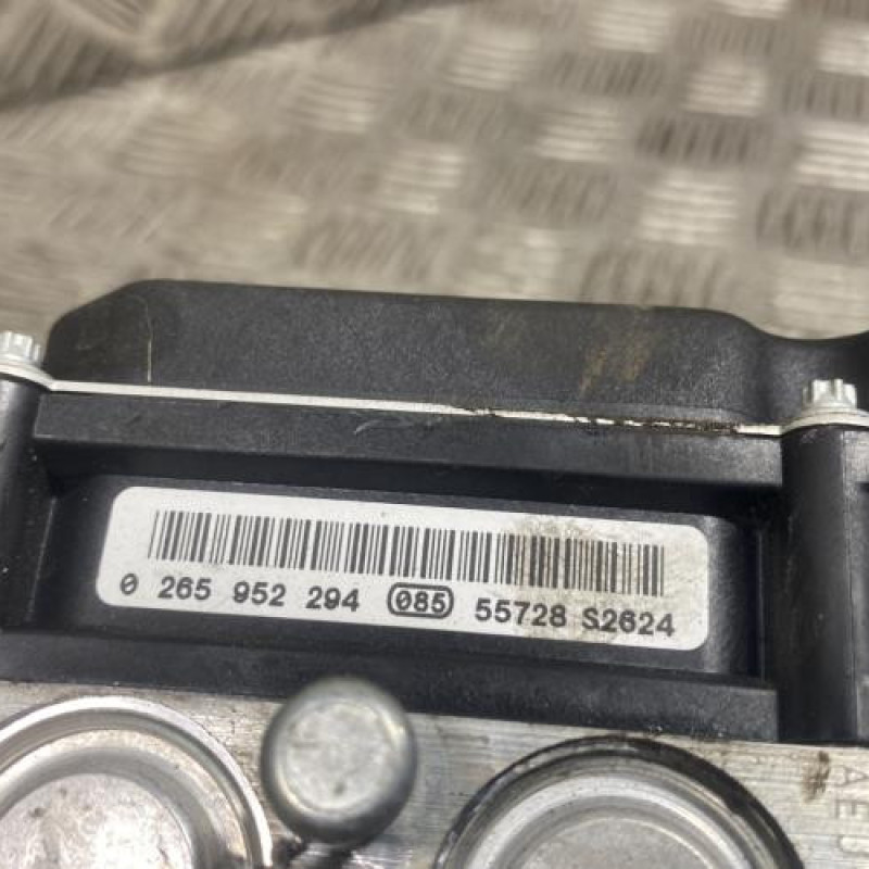 Bloc ABS (freins anti-blocage) PEUGEOT 508 1 Photo n°3