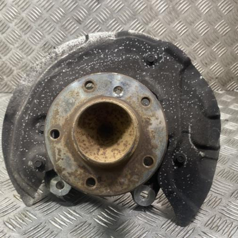 Pivot de moyeu arriere droit BMW SERIE 1 E88 Photo n°1