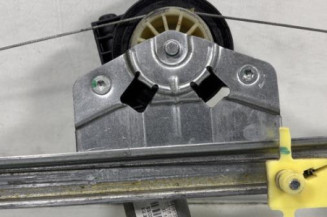 Leve vitre electrique avant droit RENAULT TRAFIC 2