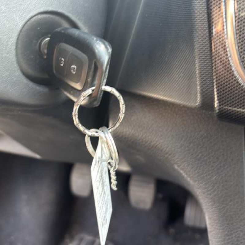 Reservoir essence DACIA SANDERO 2 Photo n°16