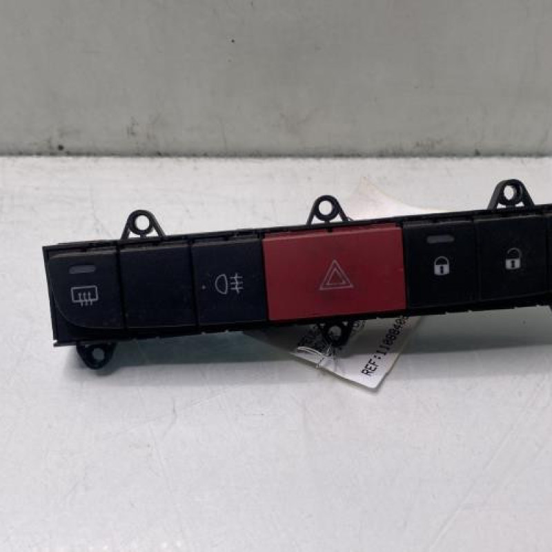 Bouton de warning PEUGEOT BOXER 3 Photo n°1