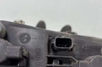 Feu de recul droit RENAULT TRAFIC 2