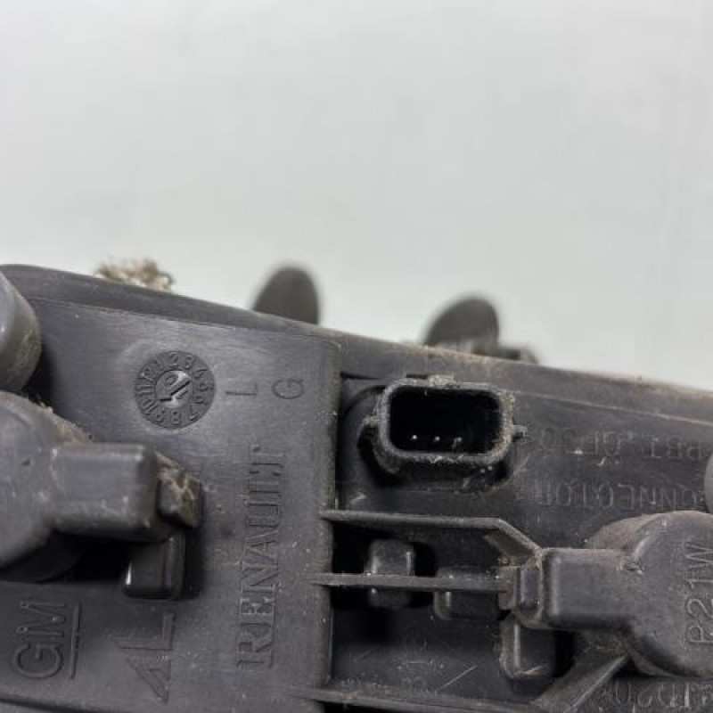 Feu de recul droit RENAULT TRAFIC 2 Photo n°3