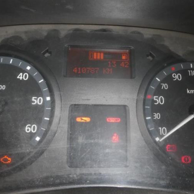 Feu de recul gauche RENAULT TRAFIC 2 Photo n°10