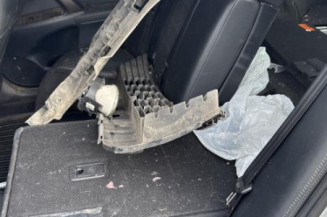 Feu arriere secondaire droit (feux) TOYOTA AVENSIS 3