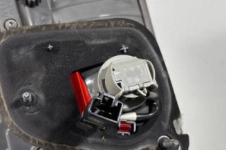 Feu arriere secondaire gauche (feux) TOYOTA AVENSIS 3