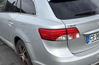 Feu arriere secondaire gauche (feux) TOYOTA AVENSIS 3