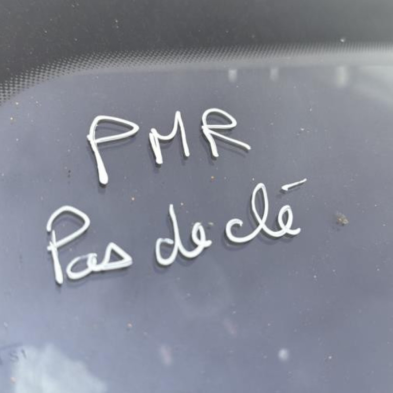 Anti brouillard arriere gauche CITROEN C4 1 Photo n°16