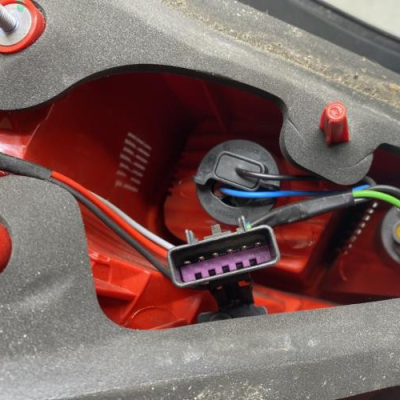 Feu arriere principal droit (feux) OPEL MOKKA 1 Photo n°3