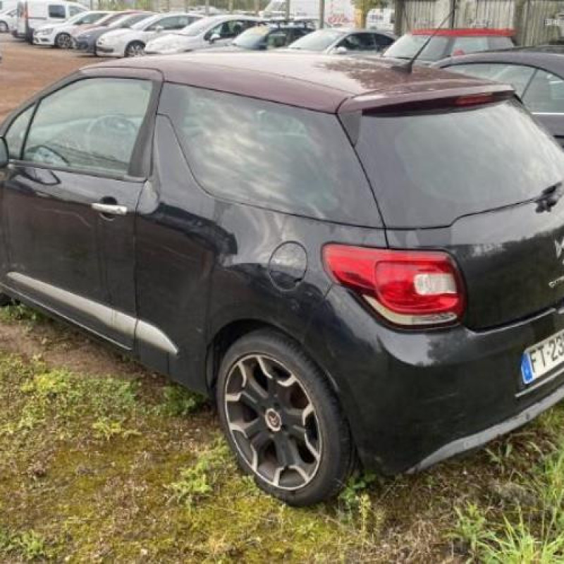 Pare choc arriere CITROEN DS3 Photo n°8