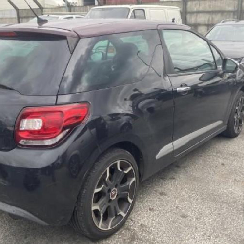 Pare choc arriere CITROEN DS3 Photo n°10
