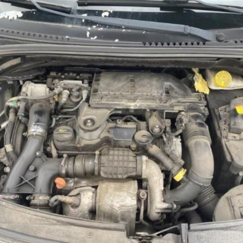 Pare choc arriere CITROEN DS3 Photo n°14