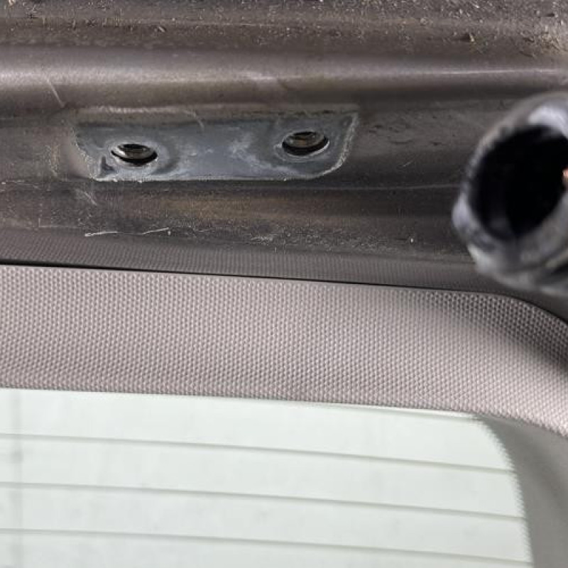 Malle/Hayon arriere MERCEDES CLASSE A 169 Photo n°9