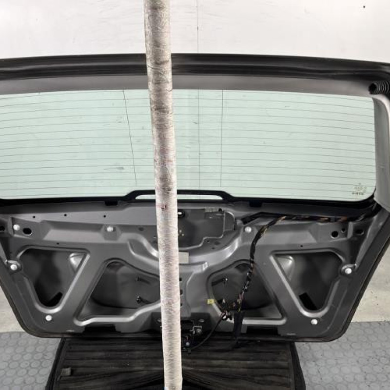 Malle/Hayon arriere MERCEDES CLASSE A 169 Photo n°13