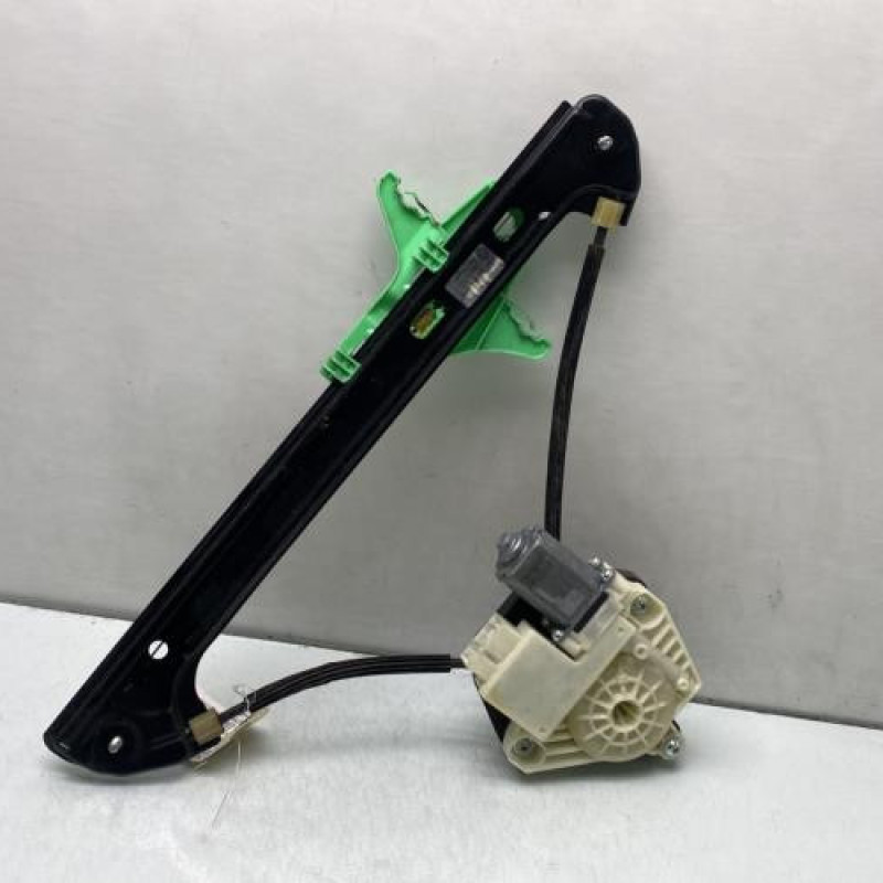 Leve vitre electrique arriere gauche VOLKSWAGEN GOLF 7 Photo n°3