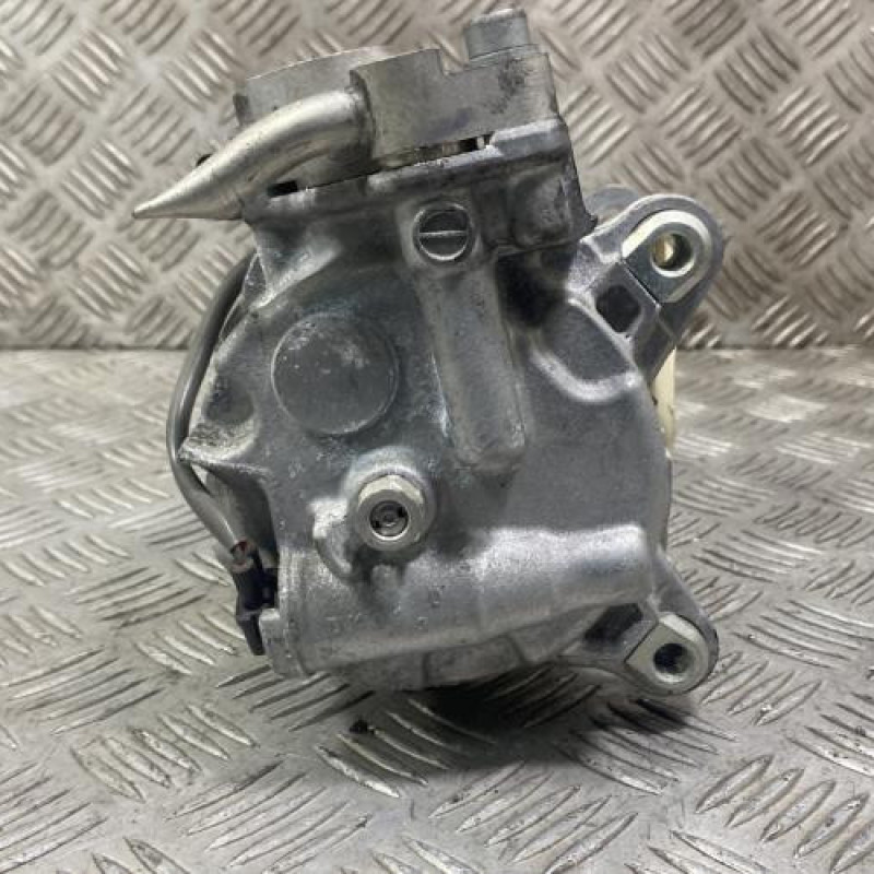 Compresseur clim BMW SERIE 1 F20 Photo n°4