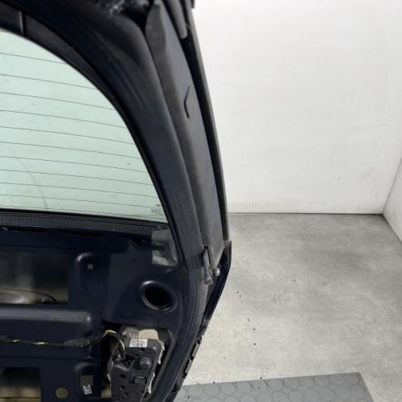 Malle/Hayon arriere BMW SERIE 3 E46 Photo n°8