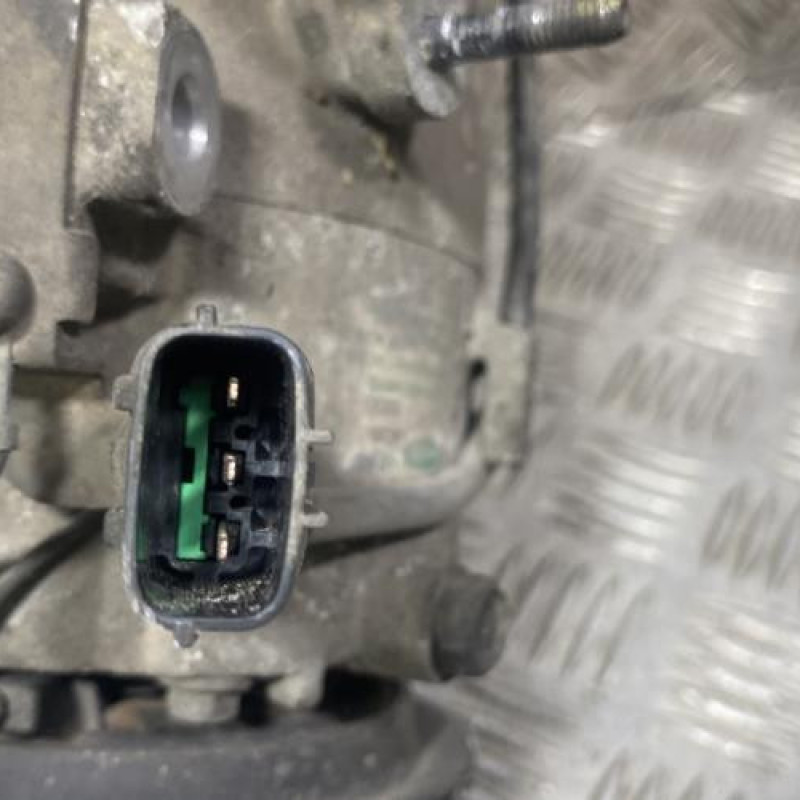 Compresseur clim KIA SPORTAGE 3 Photo n°2