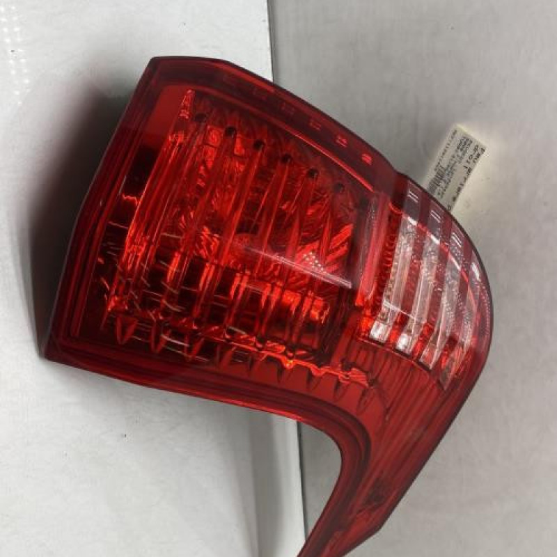 Feu arriere principal droit (feux) PEUGEOT 5008 1 Photo n°1