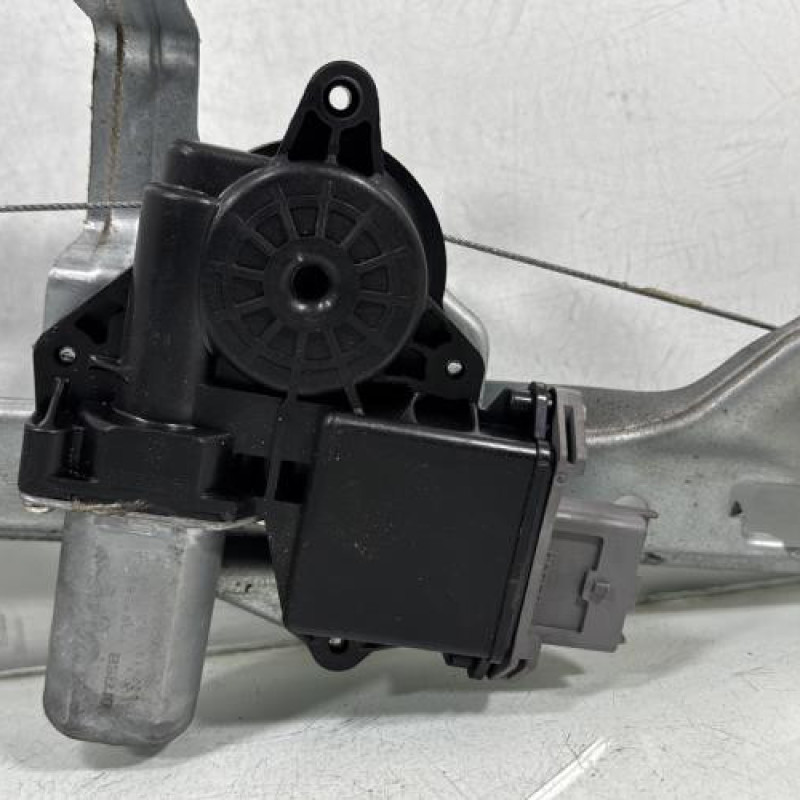 Leve vitre electrique arriere gauche PEUGEOT 5008 1 Photo n°3