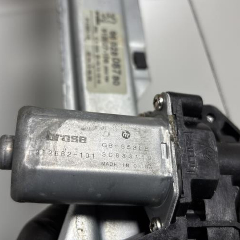 Leve vitre electrique arriere gauche PEUGEOT 5008 1 Photo n°9