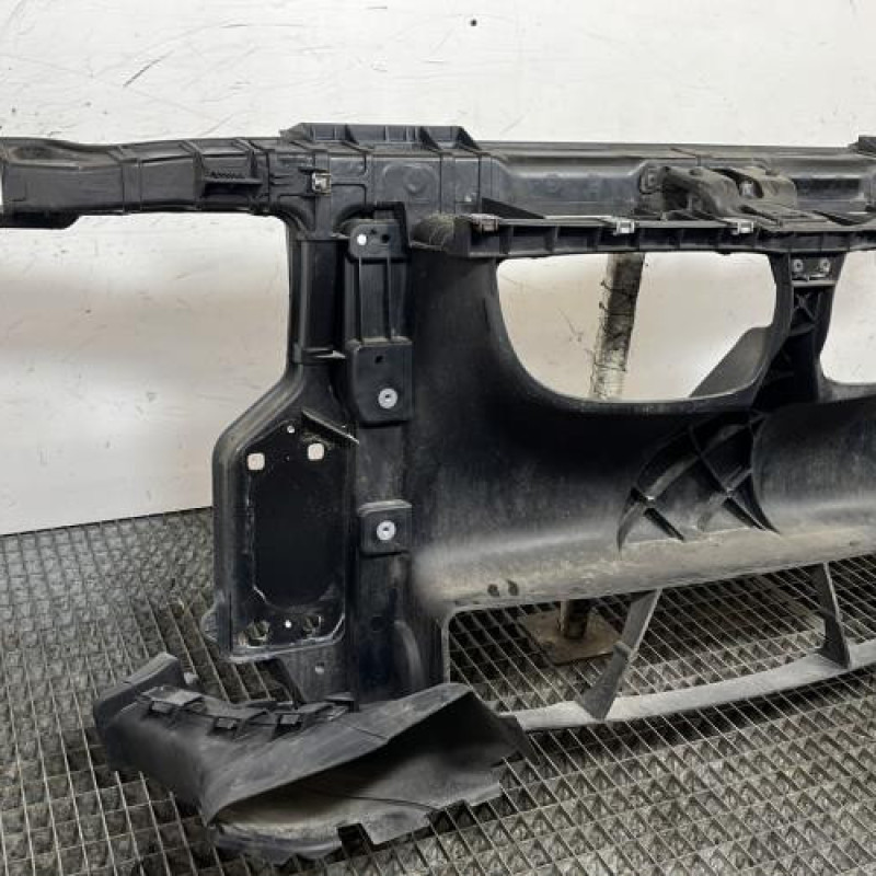 Face avant BMW SERIE 1 E87 Photo n°2