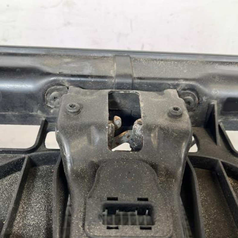 Face avant BMW SERIE 1 E87 Photo n°4