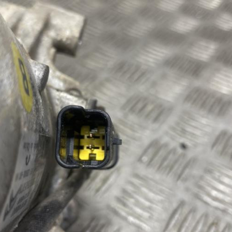 Compresseur clim CITROEN JUMPY 3 M Photo n°3