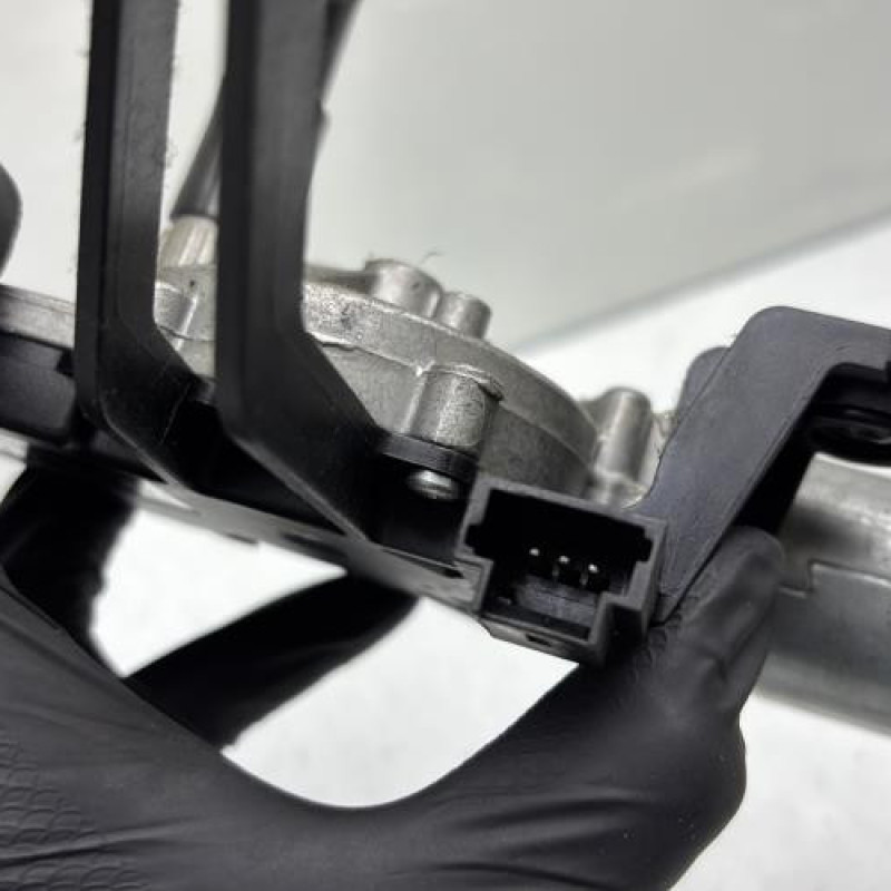 Moteur essuie glace arriere CITROEN C4 1 Photo n°4