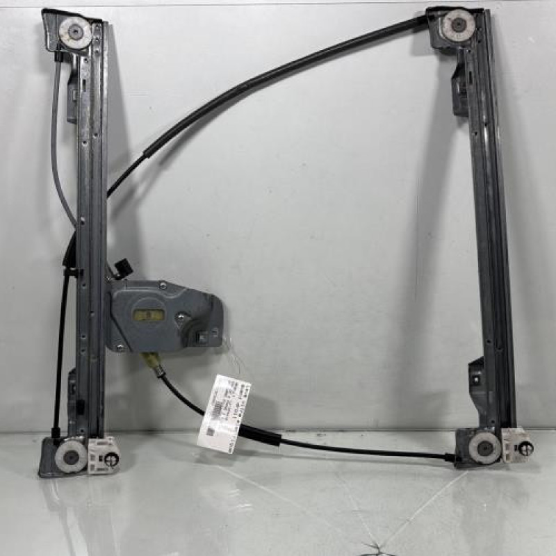 Leve vitre electrique avant droit RENAULT KANGOO 2 Photo n°1