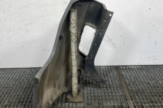 Crosse arriere droit RENAULT TRAFIC 2