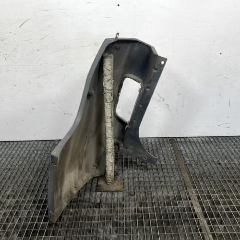 Crosse arriere droit RENAULT TRAFIC 2 Photo n°3