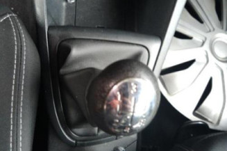 Pare choc arriere RENAULT CLIO 4